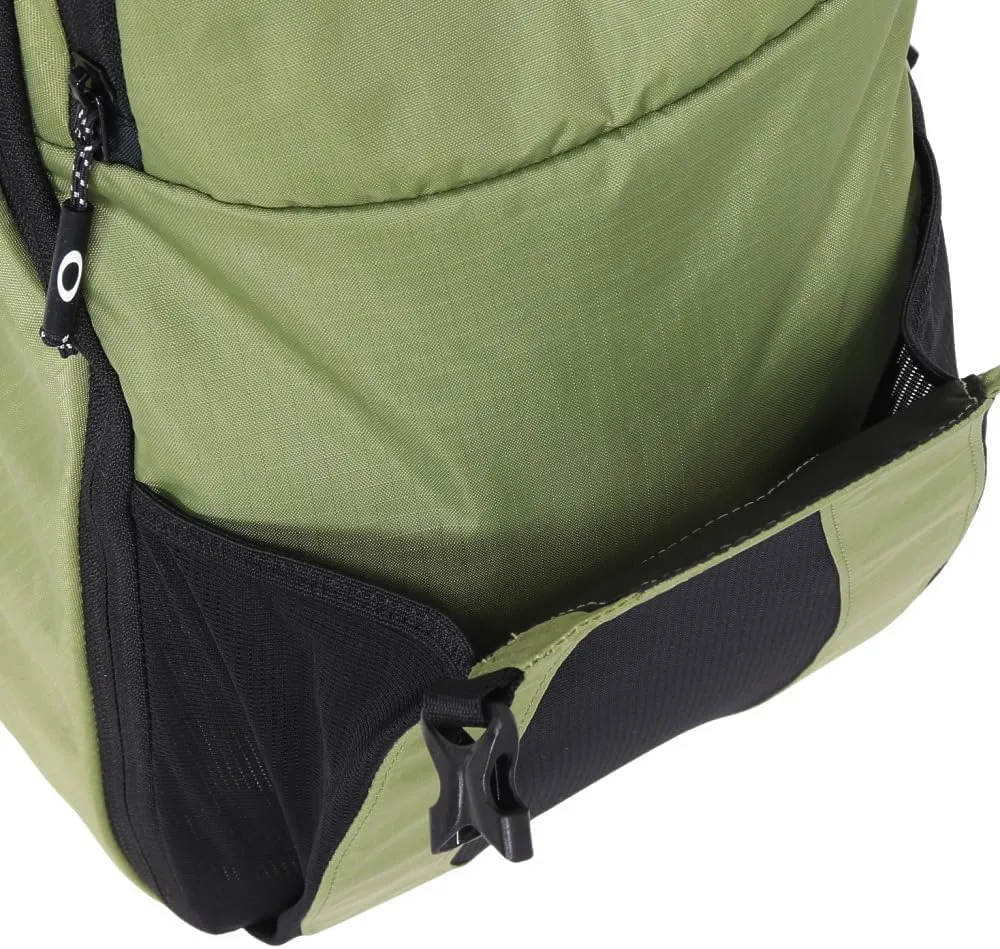 Oakley Man Seeker Traverse Recycled Hydra Bag, Green, One Size