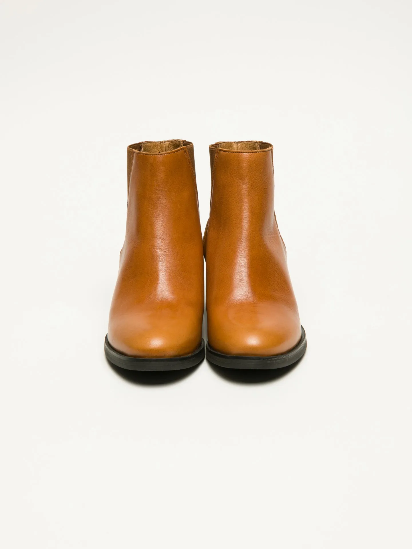 Peru Round Toe Ankle Boots