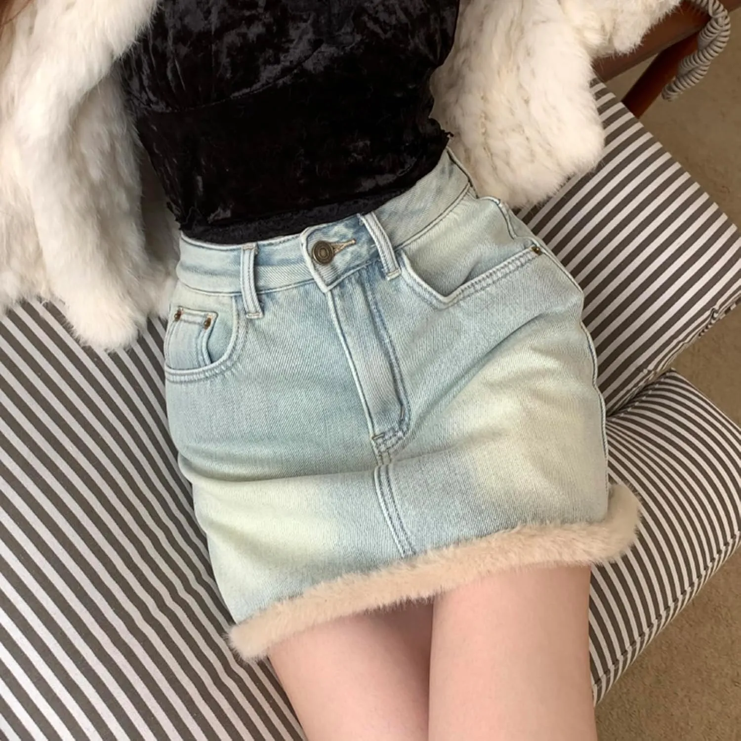 Womens Denim Skirt Plush and Thickened Distressed High Waisted Slim Fit Short Skirts Jean Skirts with Pocket