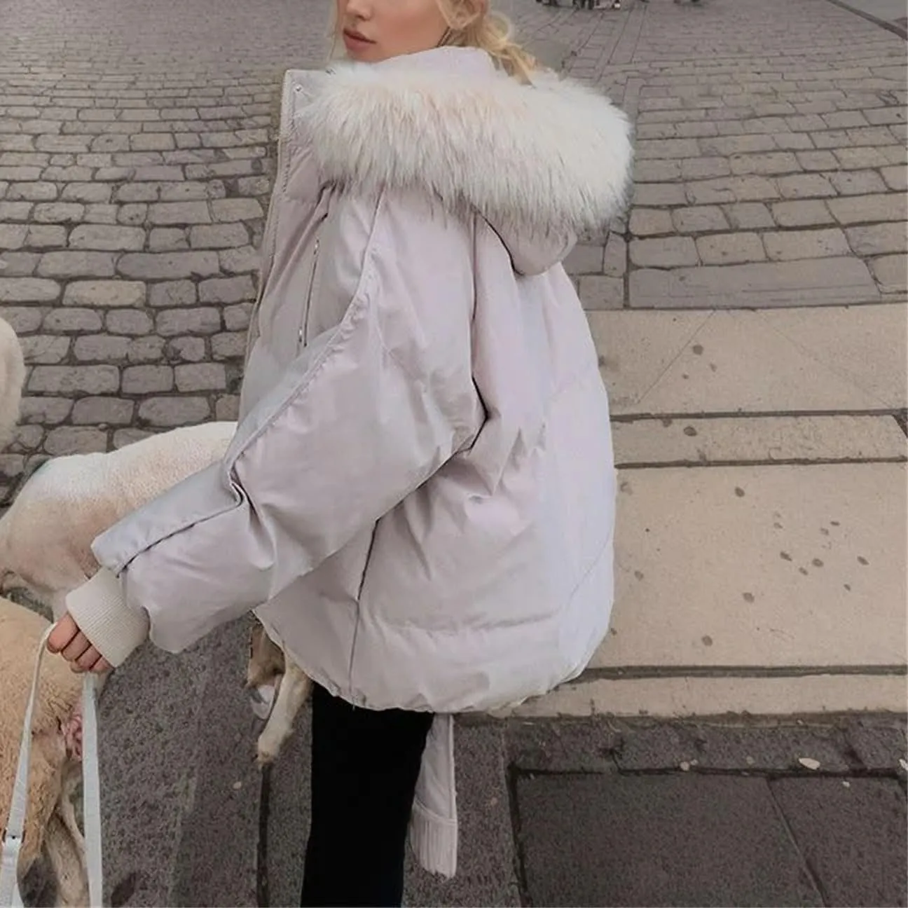 Women's Drawstring Hem Pocket Parka Coat Loose Vintage Plush Hooded Cotton-Padded Jacket